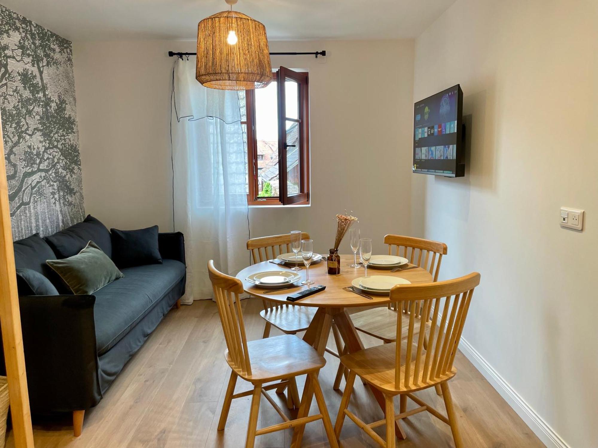 Apartment L'adresse - Rempart Sud - Avec Garage Prive *